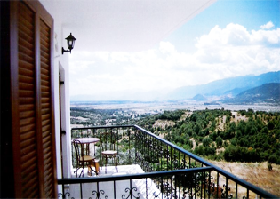 ΦΘΗΝΑ ΞΕΝΟΔΟΧΕΙΑ ΜΕΤΕΩΡΑ ΚΑΛΑΜΠΑΚΑ , ΦΘΗΝΑ ΔΩΜΑΤΙΑ ΜΕ ΤΖΑΚΙ, ΠΡΟΣΦΟΡΕΣ ΞΕΝΟΔΟΧΕΙΩΝ ΜΕΤΕΩΡΑ, ΤΙΜΕΣ ΔΩΜΑΤΙΩΝ ΚΑΛΑΜΠΑΚΑ