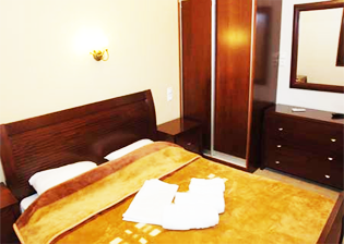 ΦΘΗΝΑ ΞΕΝΟΔΟΧΕΙΑ ΜΕΤΕΩΡΑ ΚΑΛΑΜΠΑΚΑ , ΦΘΗΝΑ ΔΩΜΑΤΙΑ ΜΕ ΤΖΑΚΙ, ΠΡΟΣΦΟΡΕΣ ΞΕΝΟΔΟΧΕΙΩΝ ΜΕΤΕΩΡΑ, ΤΙΜΕΣ ΔΩΜΑΤΙΩΝ ΚΑΛΑΜΠΑΚΑ